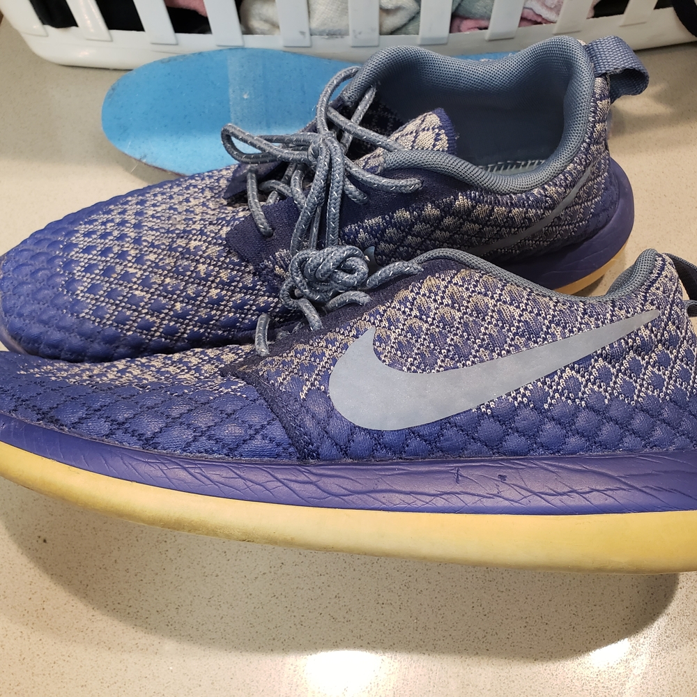 Nike Blue and Gray Athletic Shoes with Woven Upper